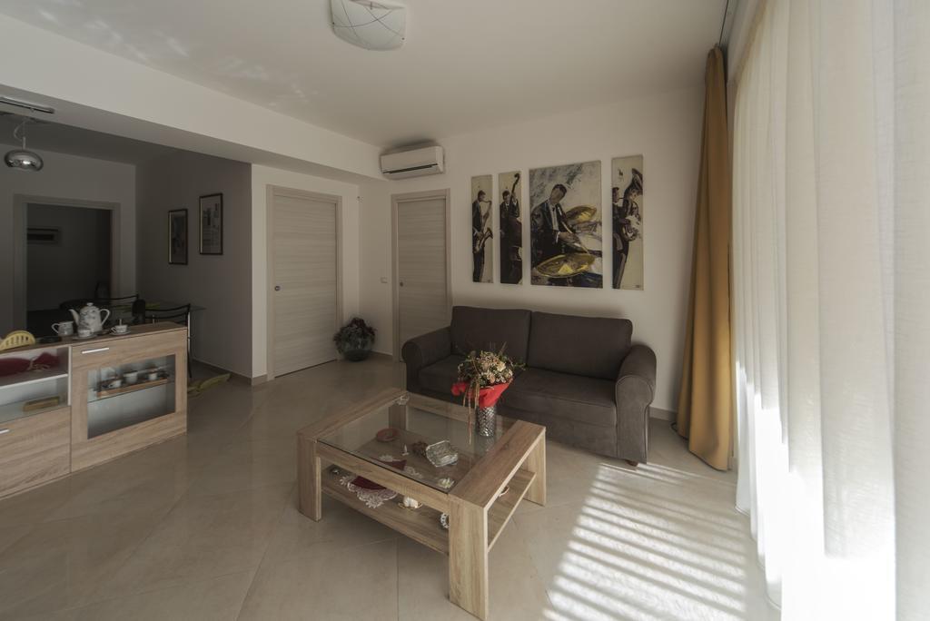 Casa Vacanza Acquamarina Acireale Exterior foto