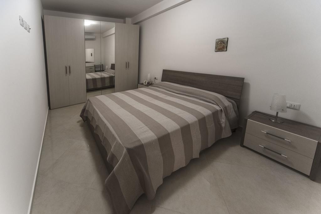 Casa Vacanza Acquamarina Acireale Exterior foto